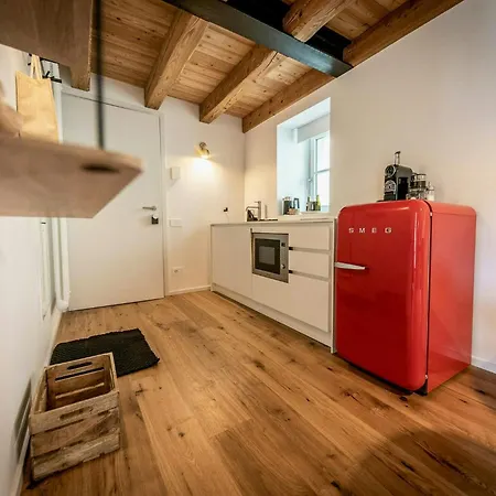 Design Loft For Two In Apartamento Chiavenna
